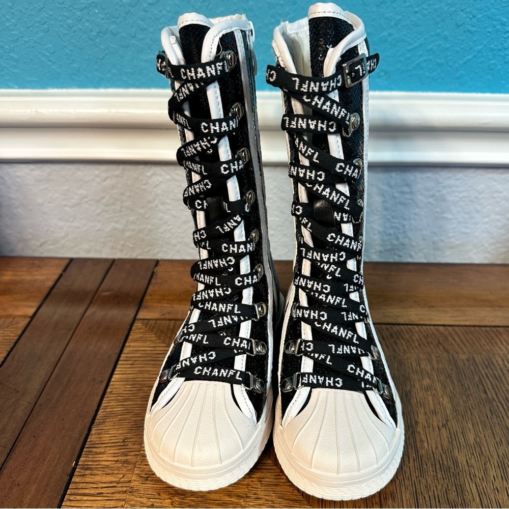 Girls Sequin Boots size 28